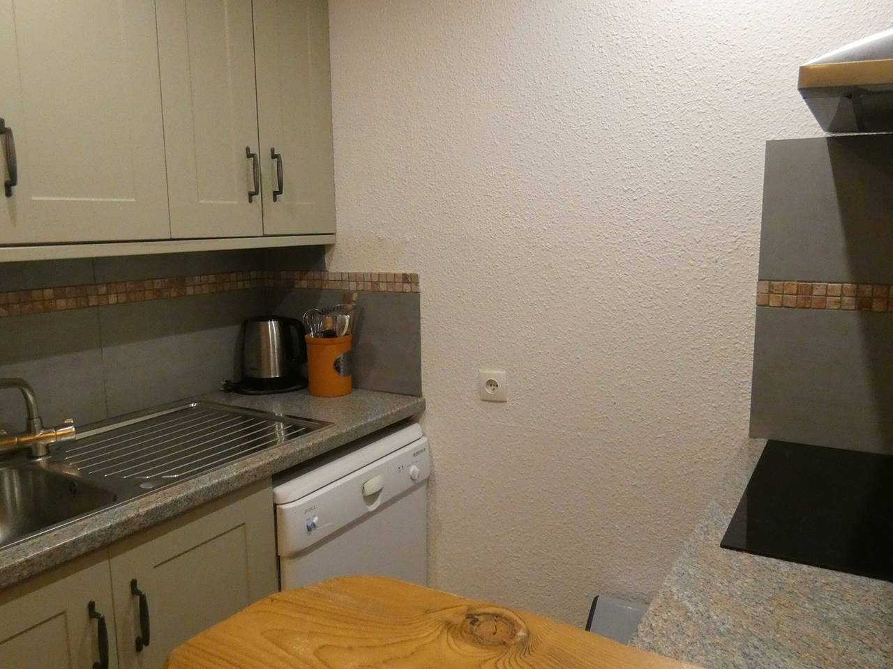 Entire studio, Ski-in/ski-out divisible studio with terrace, near Esf and shops in Valmorel, Les Avanchers-Valmorel