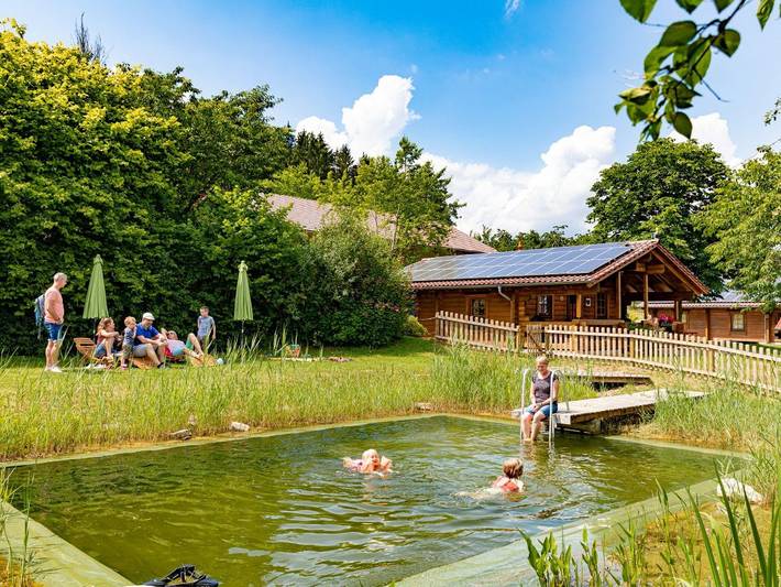Bauernhof für 4 Personen, mit Balkon und Balkon/Terrasse sowie Terrasse und Garten im Odenwald