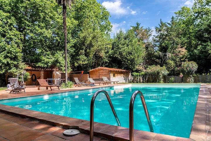 Chambre d’hôte pour 2 personnes, avec jardin et piscine, animaux acceptés