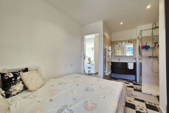 Gîte pour 4 personnes, avec balcon dans Office De Tourisme De Saint Mandrier - 3