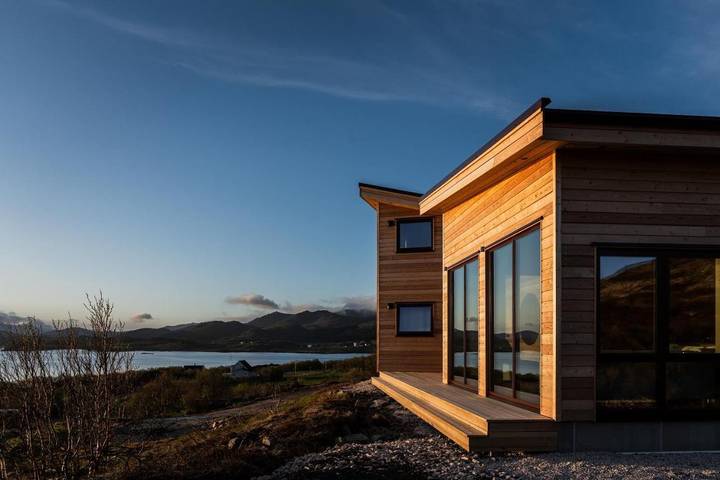 Chalet für 6 Personen, mit Seeblick und Garten sowie Ausblick und Sauna auf den Lofoten - 3