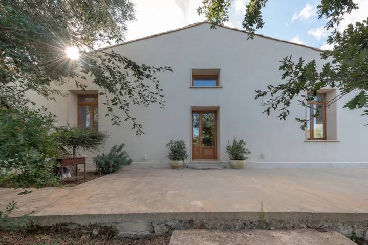 Villa Manghisi avec piscine privée, Wi-Fi et climatisation in Région de Noto, Province de Syracuse