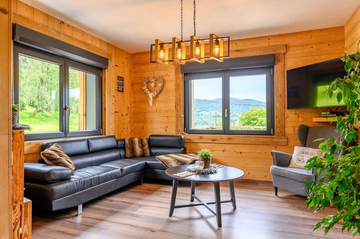 Chalet "Le Brusyna" avec vue sur montagne, bain à remous, terrasse privée et Wi-Fi in Saint-Maurice-sur-Moselle, Région d'Épinal