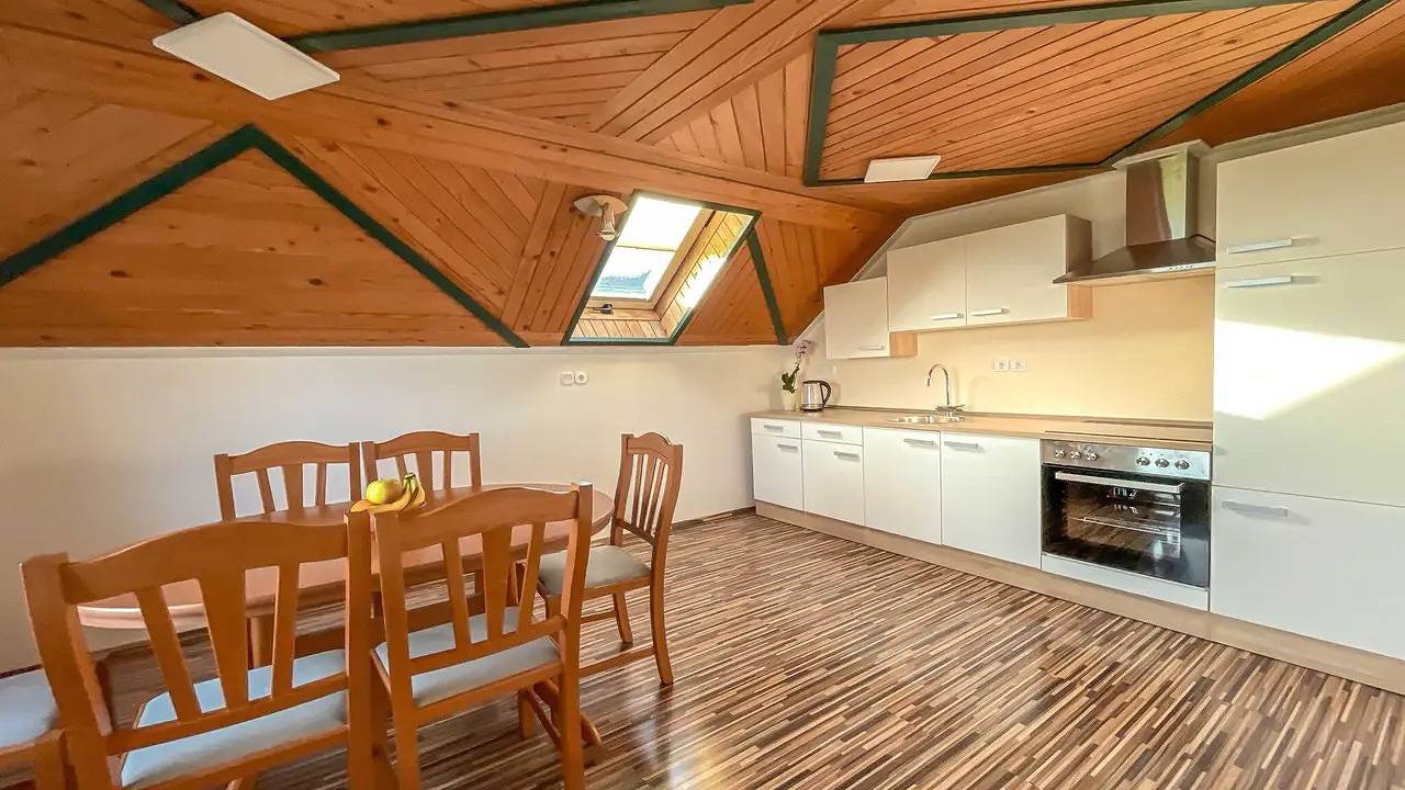 Appartement de vacances entier, Appartement de vacances pour 7 personnes avec jardin in Pohorje, Carniole