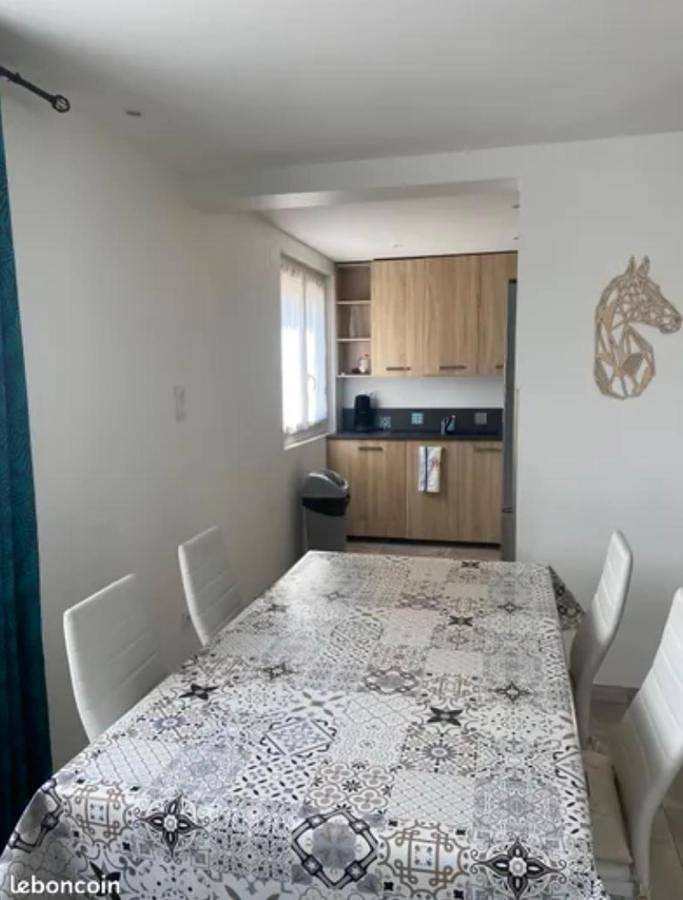 Gîte pour 6 personnes, avec jardin, adapté aux familles à Saint-Julien (Bourgogne) - 3