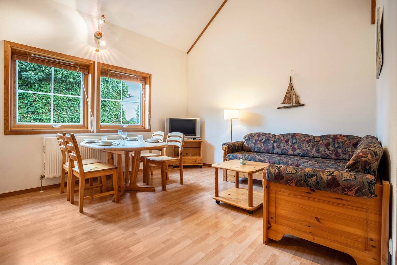 Ganze Wohnung,  Haus "Albatros"Ferienwohnung 5 mit Balkon und Wlan in Ostseebad Koserow, Koserow