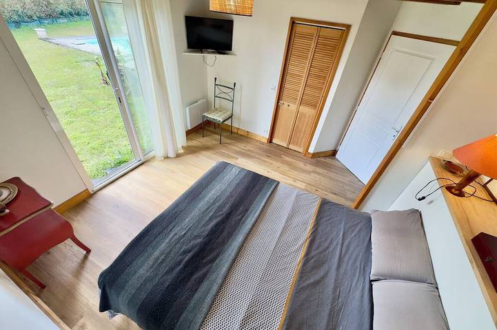 Location de vacances pour 8 personnes, avec piscine ainsi que jardin et balcon à Angresse - 3