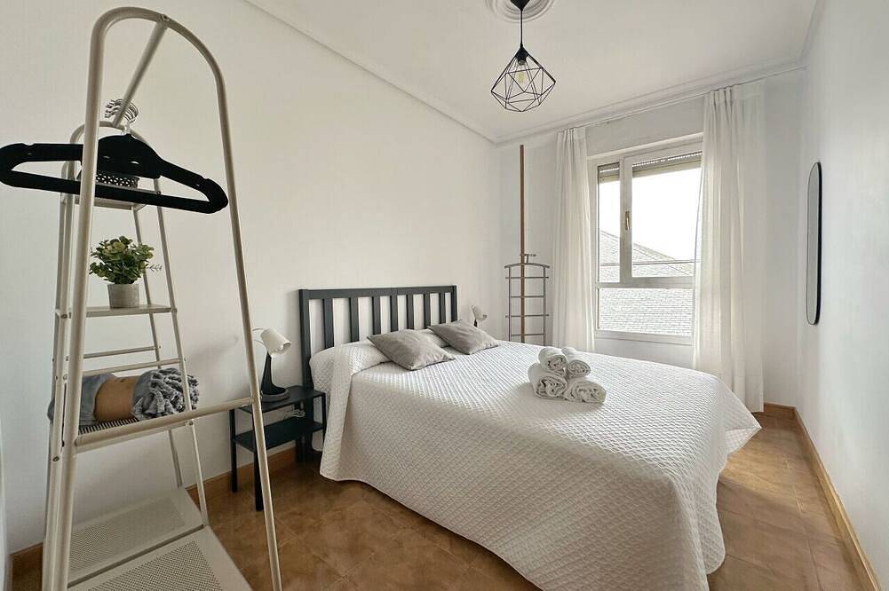 Entire apartment, La Espina, in Somo - 30024 in Somo, Ribamontán al Mar