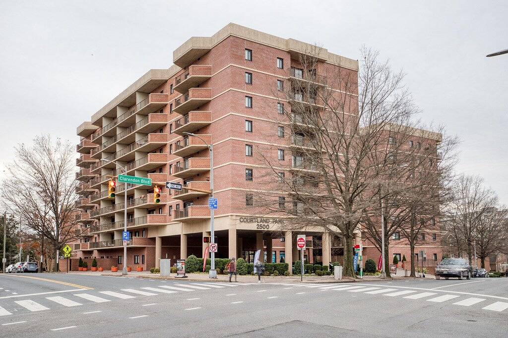 Ganze Wohnung, Bright Clarendon 1Br w/ W/D & Gym, across street from Wf, by Blueground in Arlington (VA), Arlington County