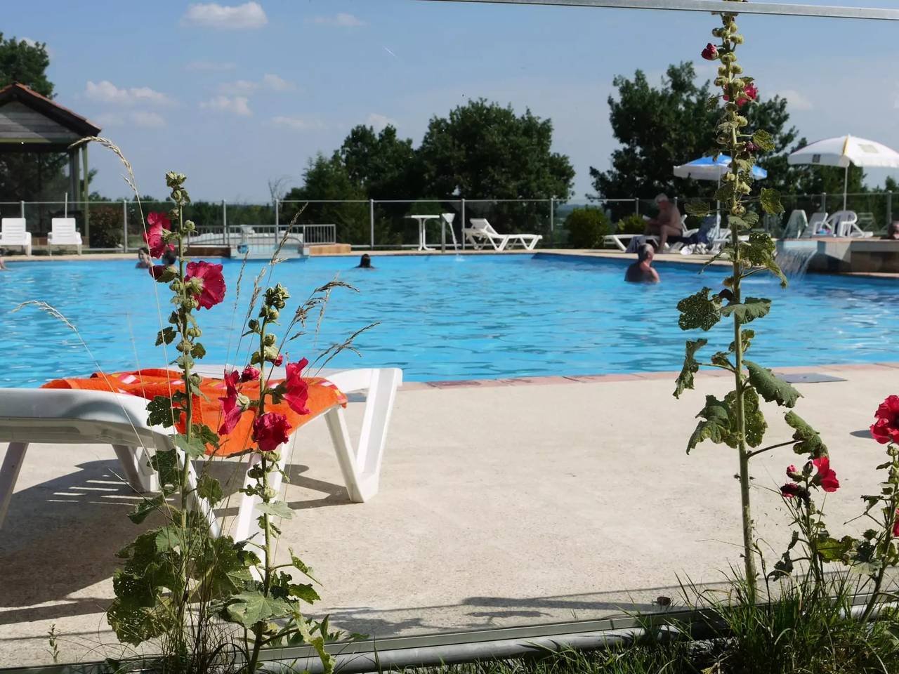 Bungalow 4 personen in Dévillac, Villeneuve-sur-Lot en omgeving