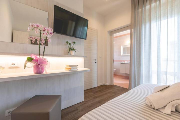 Hôtel pour 2 personnes, avec jardin à Cervia - 3