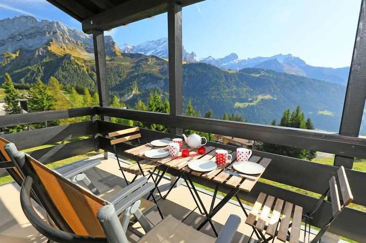 Appartement entier, Les Petites Maraîches in Gryon, Alpes Vaudoises
