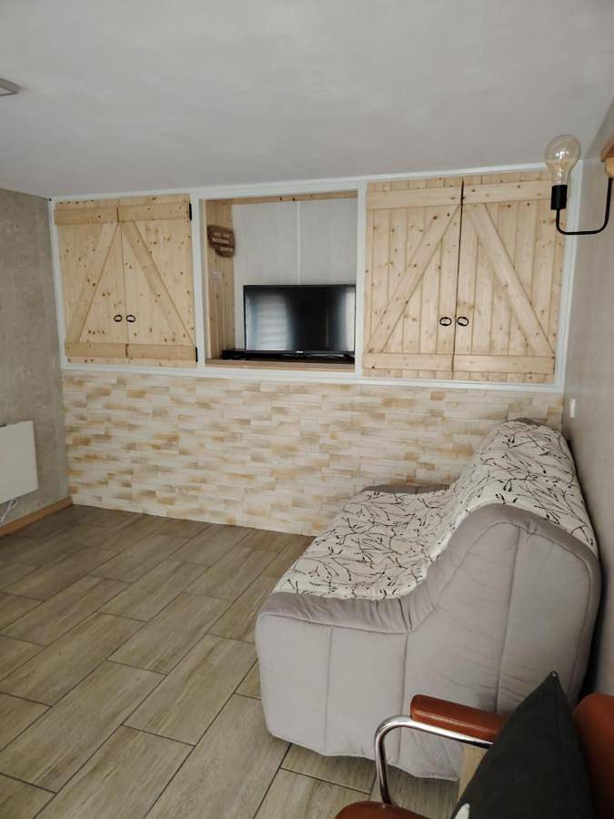 Appartement entier, One-Bedroom Apartment in Les Chavannes-en-Maurienne, Région de Saint-Jean-de-Maurienne