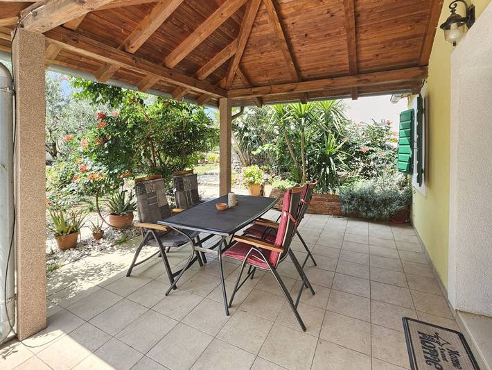 Vakantiehuis voor 5 personen, met terras en tuin in Rogoznica