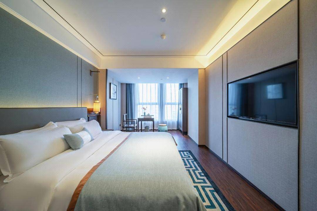 Till Bright Hotel Huaihua High-speed Railway South Station Wanda Plaza in Hunan