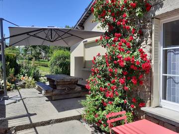 Gîte pour 8 personnes, avec terrasse et jardin à Crozant