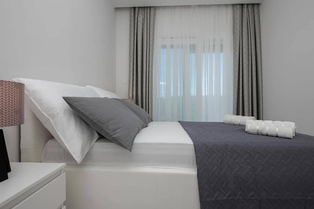 4 bedroom amazing home in Imotski in Imotski, Makarska Riviera