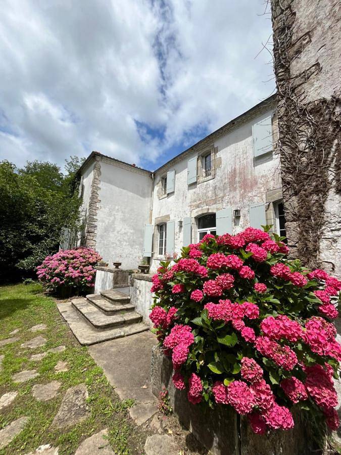 Location de vacances pour 2 personnes, avec terrasse et vue ainsi que piscine et jardin à Orthevielle - 2