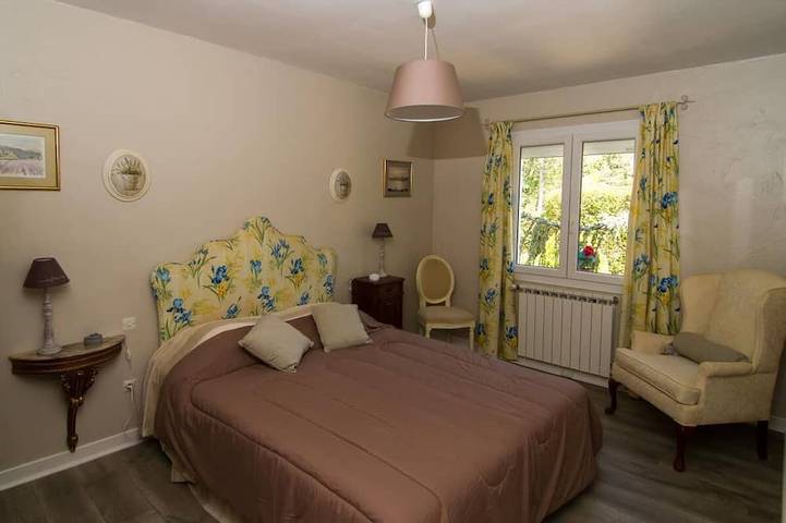 Location de vacances pour 6 personnes, avec jardin et terrasse, animaux acceptés à Forcalqueiret - 3