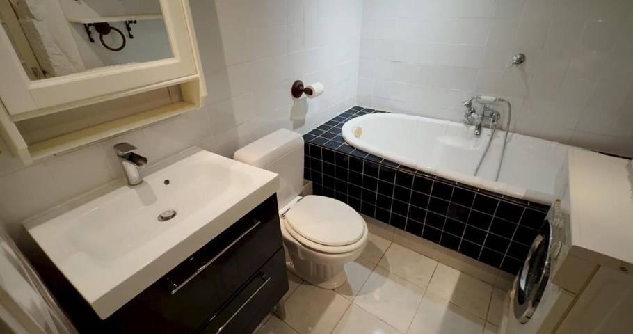 Location de vacances pour 2 personnes, avec piscine ainsi que vue et jardin, animaux acceptés à Caylus - 4