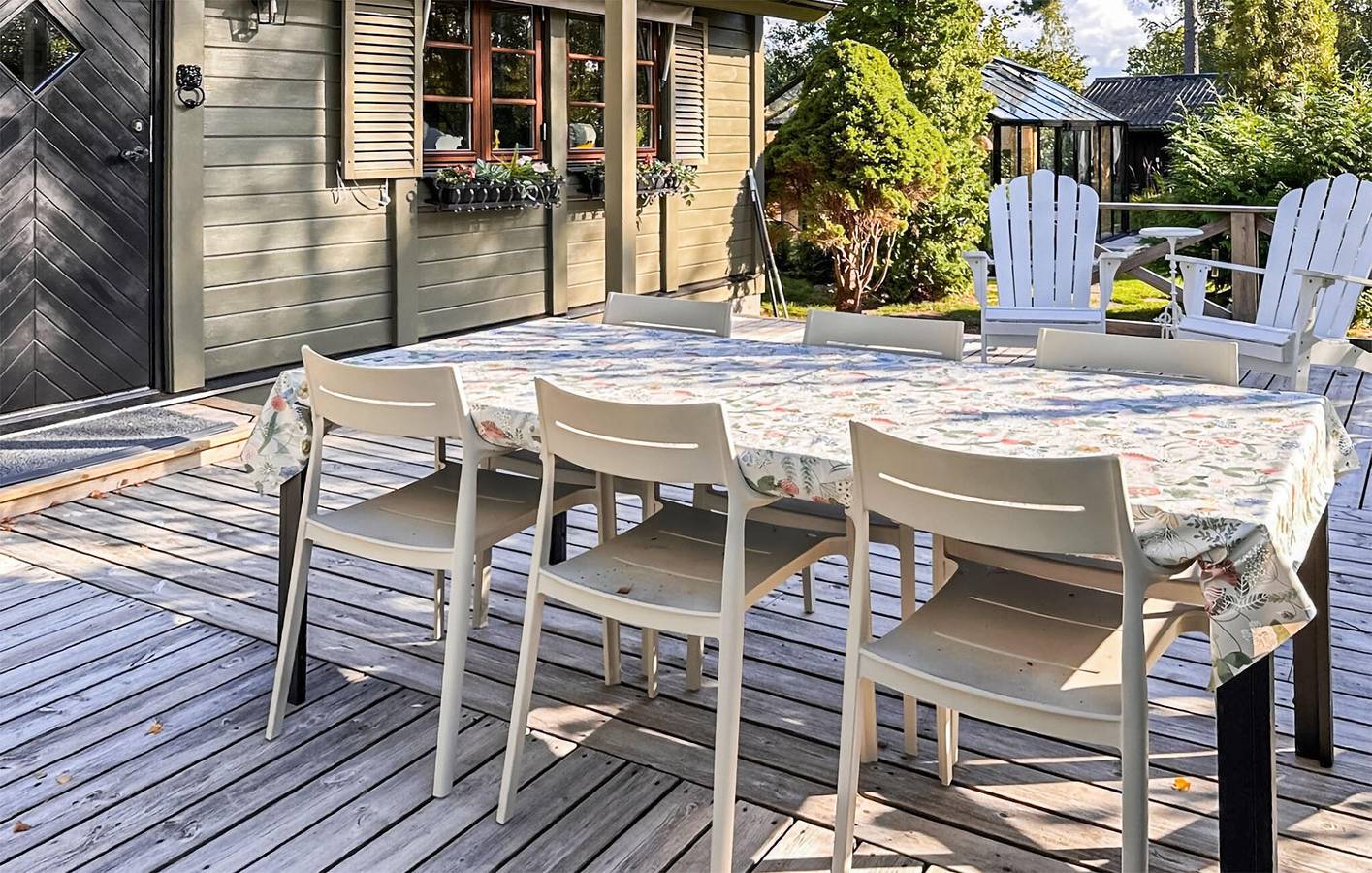 Ferienhaus für 8 Personen mit Garten in Flen