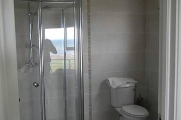 Log Cabin for 8 People in County Kerry, Photo 4