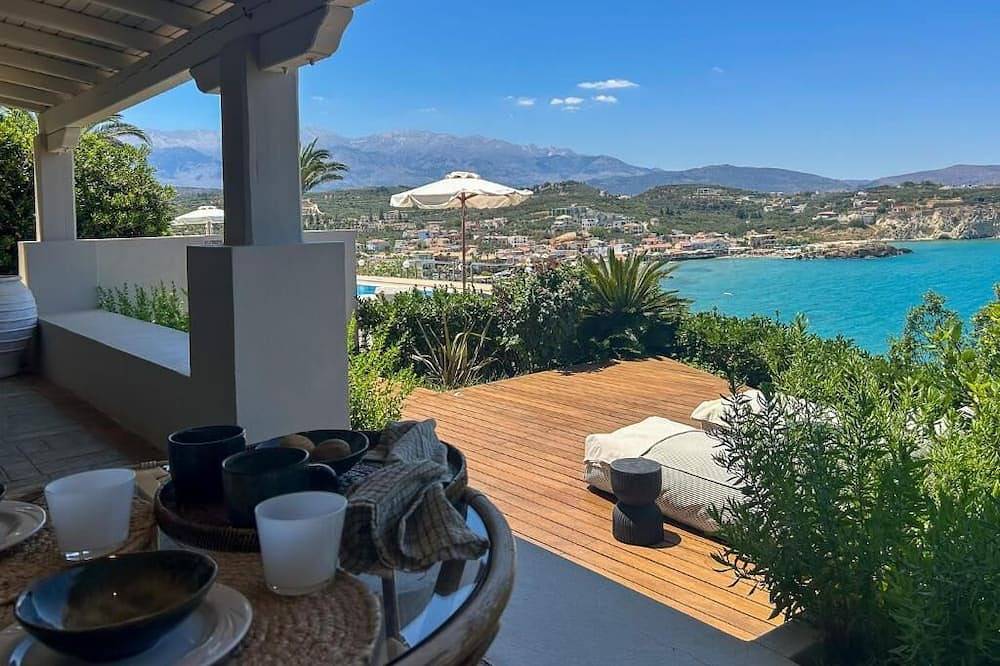 Ganze Wohnung, Luxus-Studio mit herrlichem Meerblick und Pool in Almyrida, Vamos
