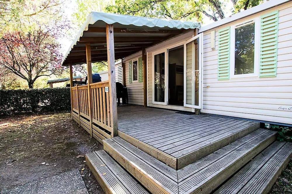 Camping Domaine du Cros d'Auzon **** - Mobile Home Premium 4 Rooms 6/7 People Air Conditioning + Tv in Vogüé, Ardèche
