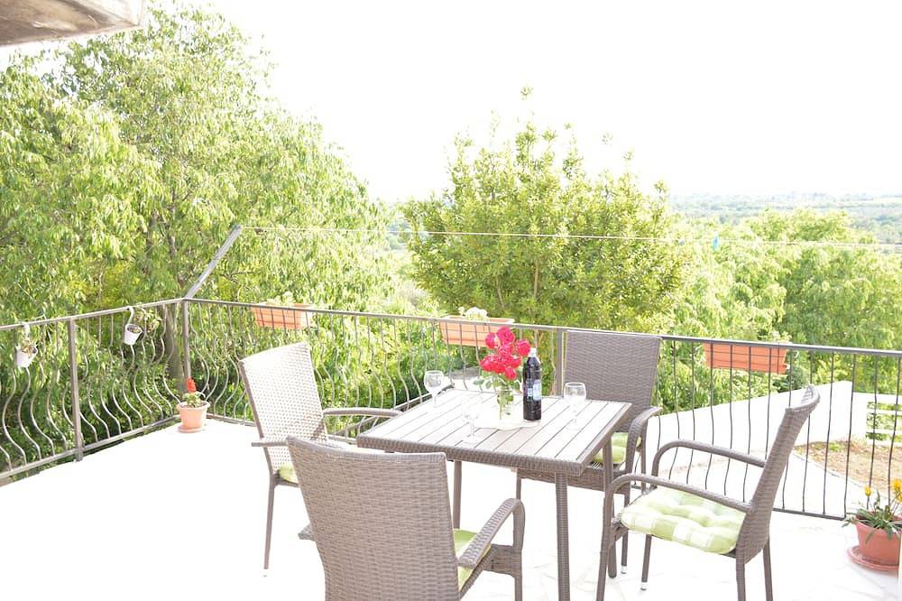 Haus zum Entspannen Ib in der Nähe von Skradin in Skradin, Šibenik-Knin