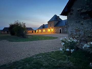 Location de vacances pour 10 personnes, avec piscine ainsi que jardin et vue, animaux acceptés à Thorigné-d'Anjou