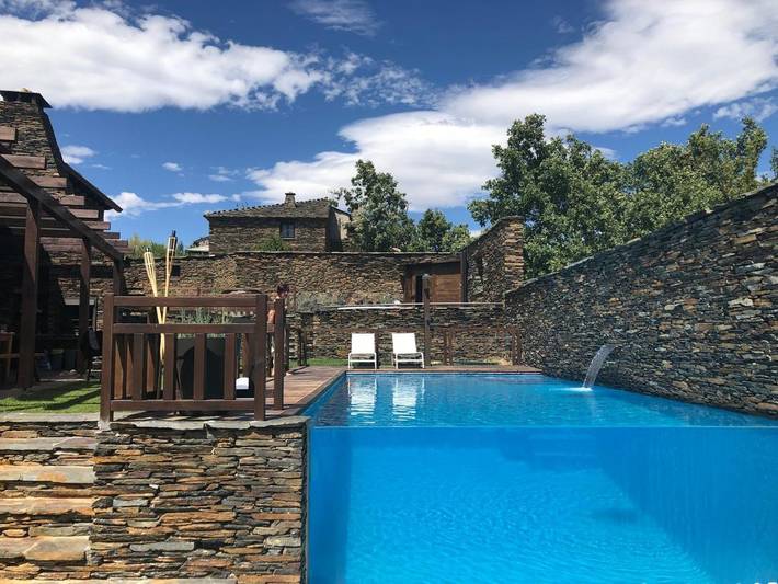 Casa rural para 8 personas, con Balcón y Terraza además de Jardín y Piscina en Provincia de Guadalajara