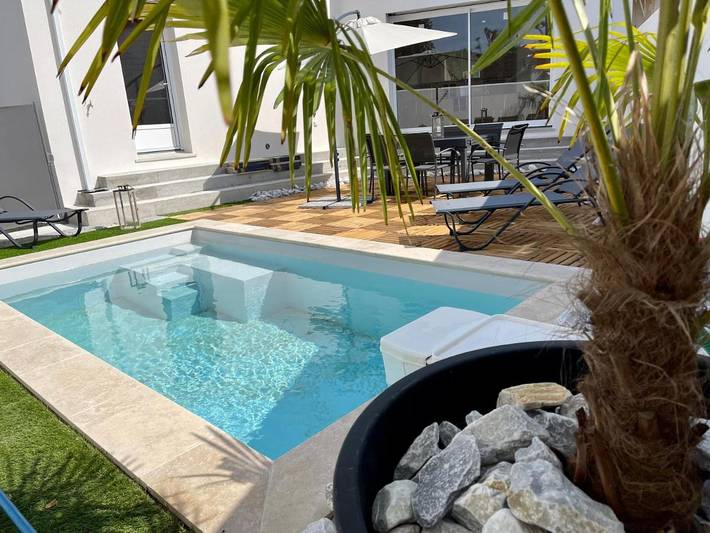 Location de vacances pour 2 personnes, avec Terrasse et Vue dans Ronce-les-Bains