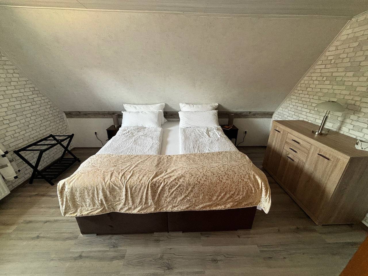 Entire apartment, Holiday Appartment "Anne" with Balcony and Wi-Fi in Bremervörde, Cuxland