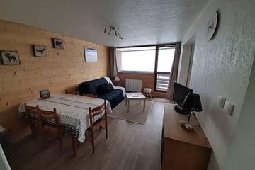 Gîte pour 5 personnes, avec balcon et jacuzzi dans Office De Tourisme Super Besse