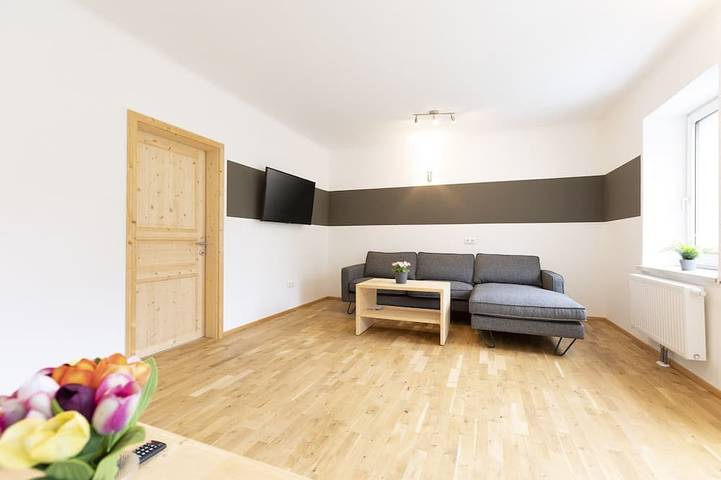 Hütte für 12 Personen, mit Balkon in Ennstal