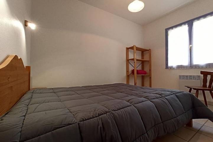 Location de vacances pour 6 personnes, avec terrasse et jardin, animaux acceptés à Montréal (Rhône-Alpes) - 3
