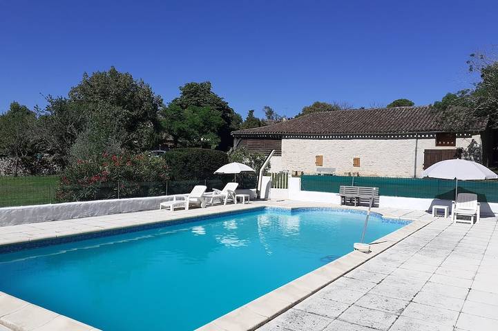 Location de vacances pour 5 personnes, avec Terrasse et Jardin dans Belmont-Sainte-Foi