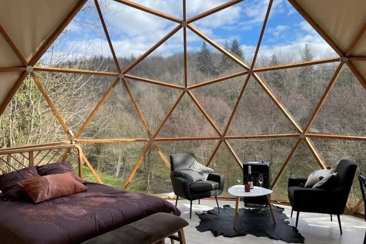 Mobil home pour 4 personnes à Saint-Constant (homonymie)