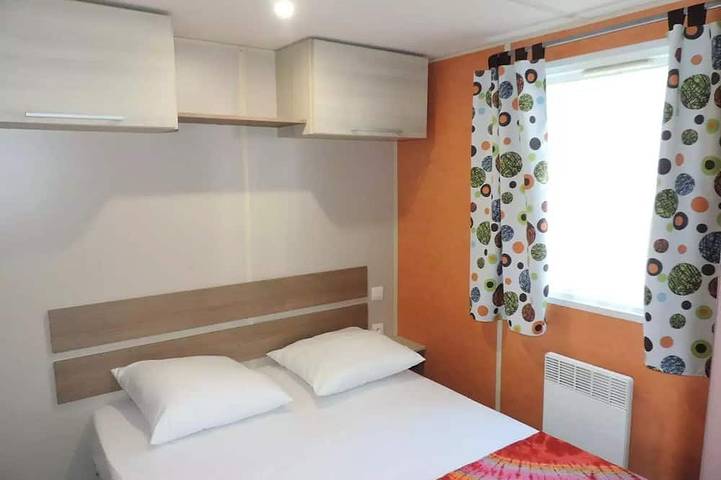 Mobil home pour 4 personnes, avec terrasse et piscine à Illiers-Combray - 2