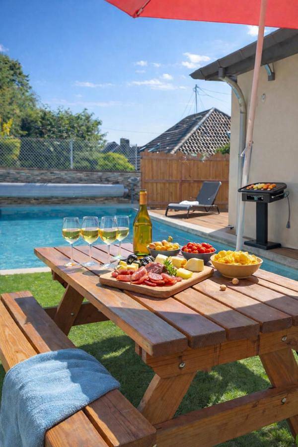 Gîte pour 6 personnes, avec vue ainsi que piscine et jardin, animaux acceptés à Munster