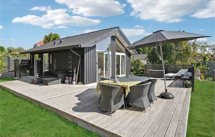 Ferienhaus für 4 Personen mit Terrasse in Faxe Ladeplads, Schwedische Ostsee