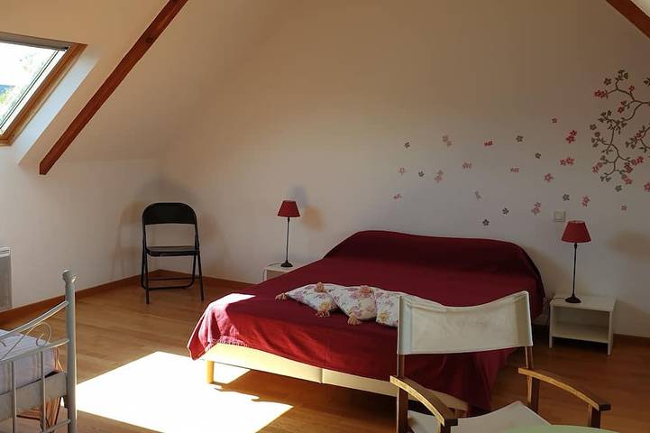 Location de vacances pour 8 personnes, avec terrasse et jardin dans Plage De La Banche Binic - 4