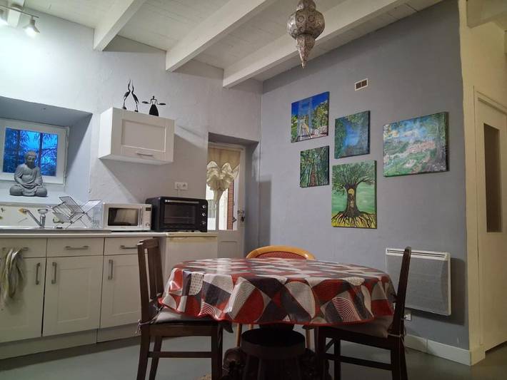 Location de vacances pour 4 personnes, avec vue et jardin, adapté aux familles à Prémian - 2