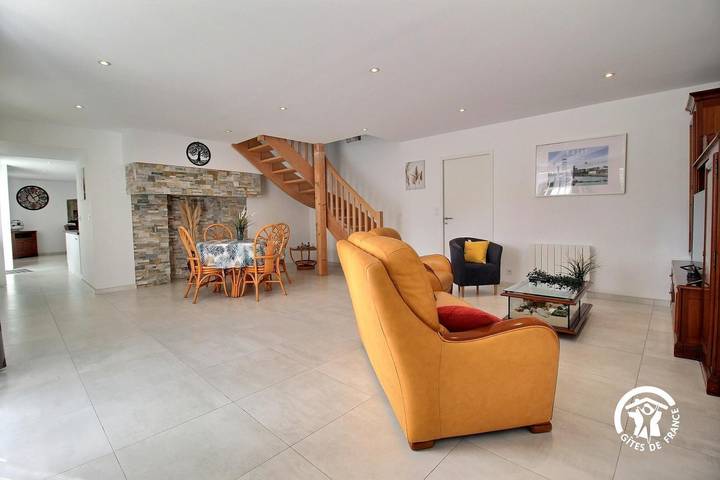 Gîte pour 6 personnes, avec jardin à Pluherlin - 2