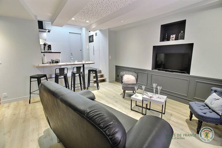 Gîte pour 4 personnes, avec Jardin à Plancoët