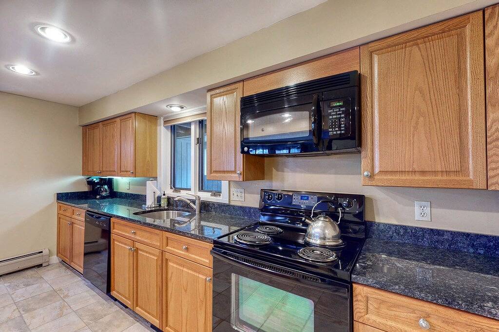 Ganze Wohnung, Mountain-view resort condo with access to pools, hot tubs, tennis, & game room in Lincoln (NH), Franconia Notch