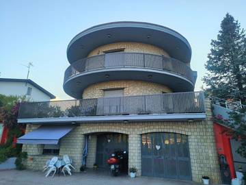 Gîte pour 4 personnes, avec terrasse et jardin à Cupello