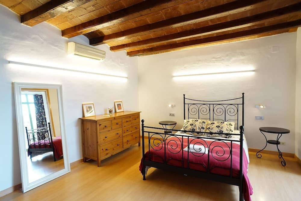 Geheel appartement, Vier Badkamers, zes Slaapkamers, Uitzicht op Sagrada Familia, Kings 'flat in Barcelona Centre, Barcelona