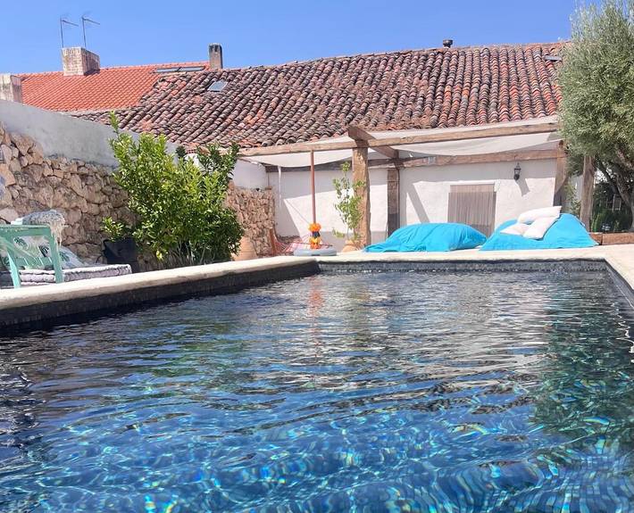 Holiday home for 15 people, with pool and garden - 1