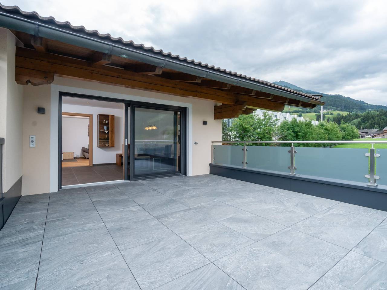 Ganze Wohnung, Sehr geräumiges und luxuriöses Penthouse mit freiem Blick
 in Mittersill, Kitzbüheler Alpen